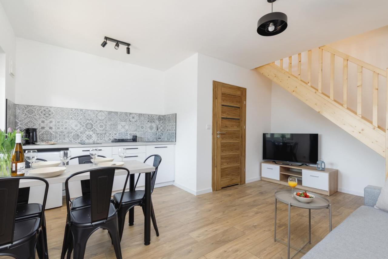 Seaside Escape Pet Friendly Apartments Mielenko By Noclegi Renters Exterior photo